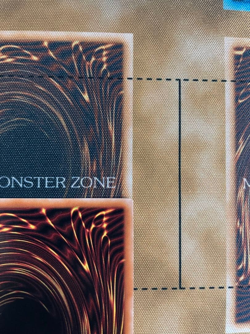 青眼の白龍 レリーフ qccp日版 四つ目 - メルカリ