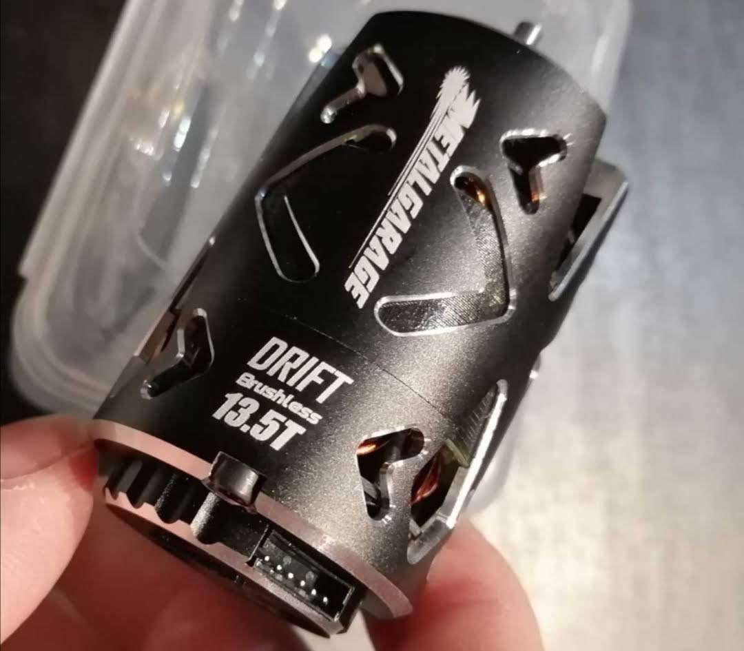 13.5T ブラシレスモーター　ブラック　ドリフト用　メタルガレージ　ラジドリ