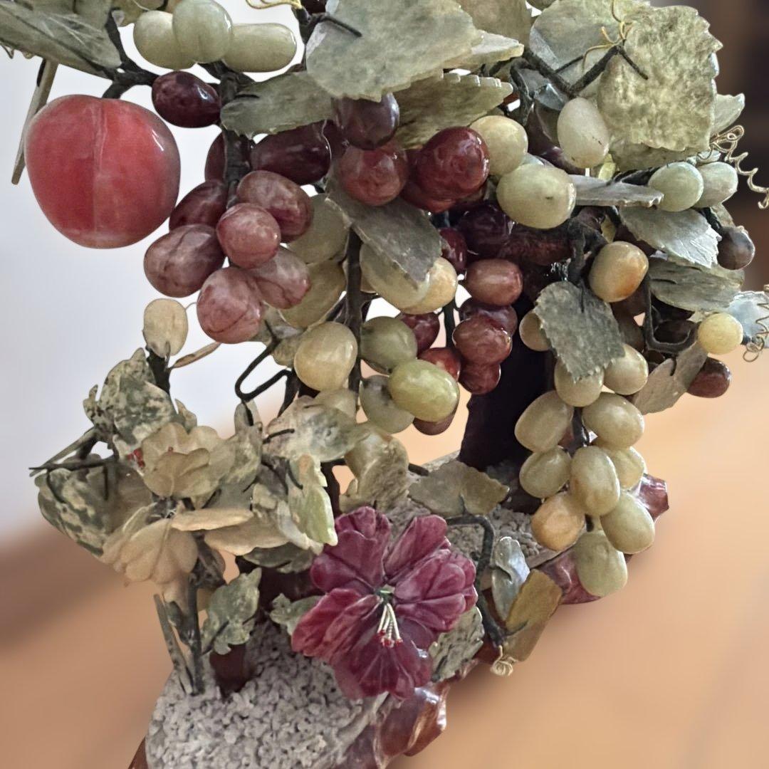 石材製 彫刻 天然石　盆栽風 飾り 桃と葡萄の置物 翡翠 オブジェ 縁起物