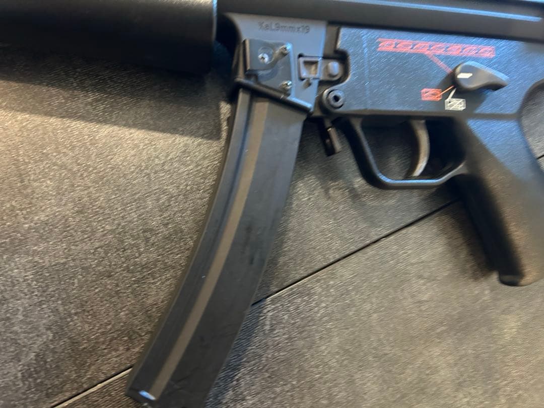 【美品】東京マルイ MP5A5 スタンダード 箱・多弾マガジン・クランプ付