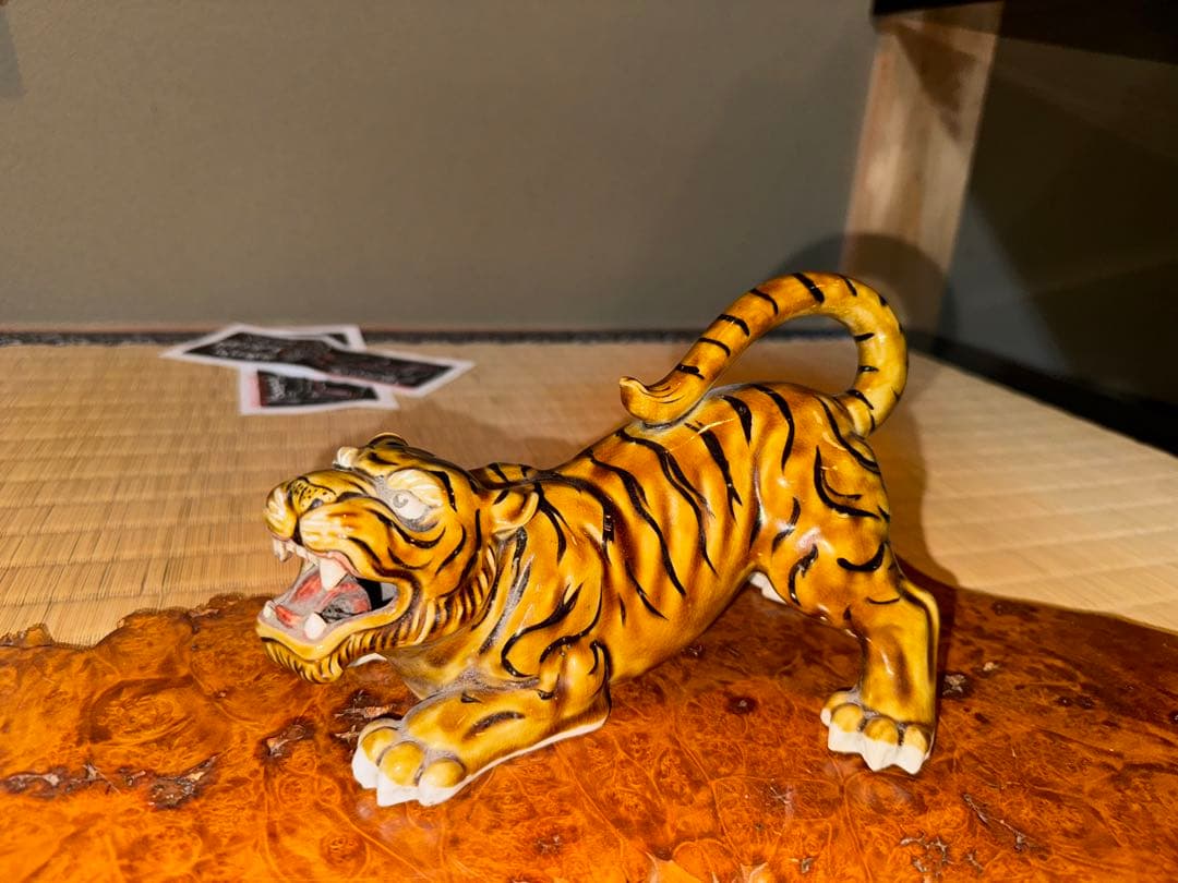 希少　虎　陶器