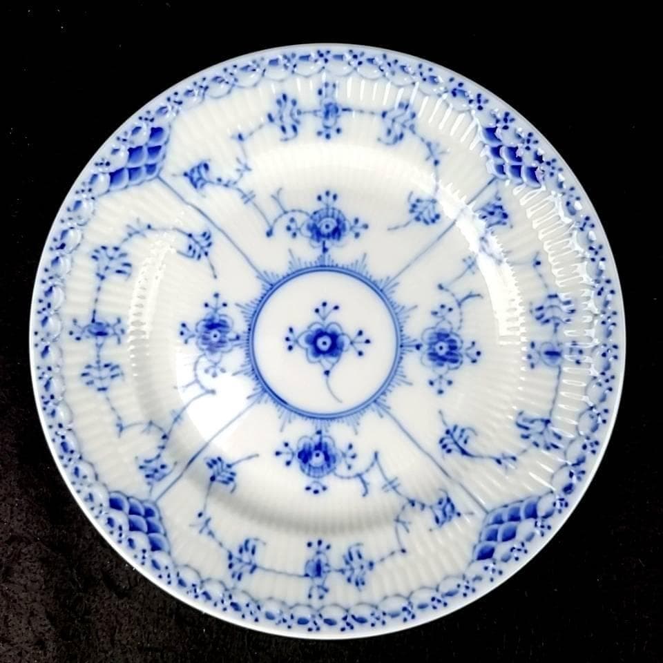 ☆未使用級☆ロイヤルコペンハーゲン　ハーフレース　ブルーフルーテッド　皿 1