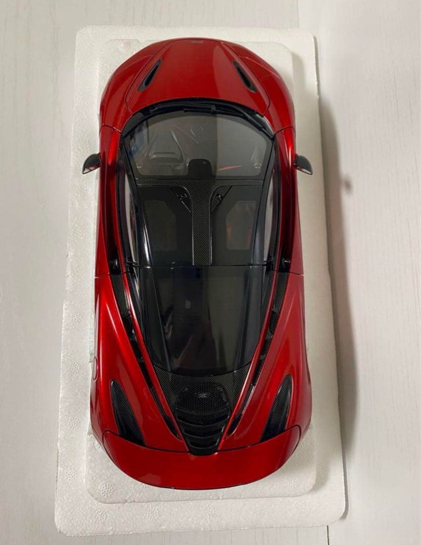 オートアート　McLaren 720s マクラーレン720s 1/18