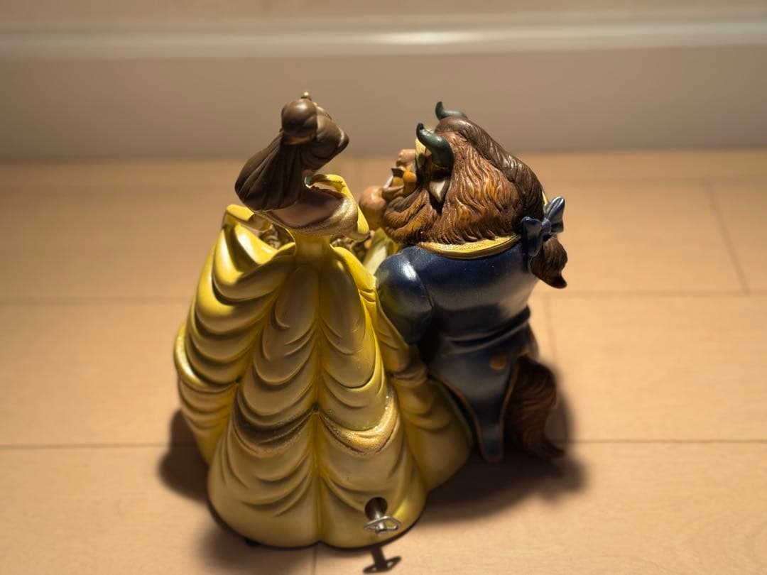 【激レア★ 海外パーク品】美女と野獣　スノードーム　スノーグローブ　オルゴール