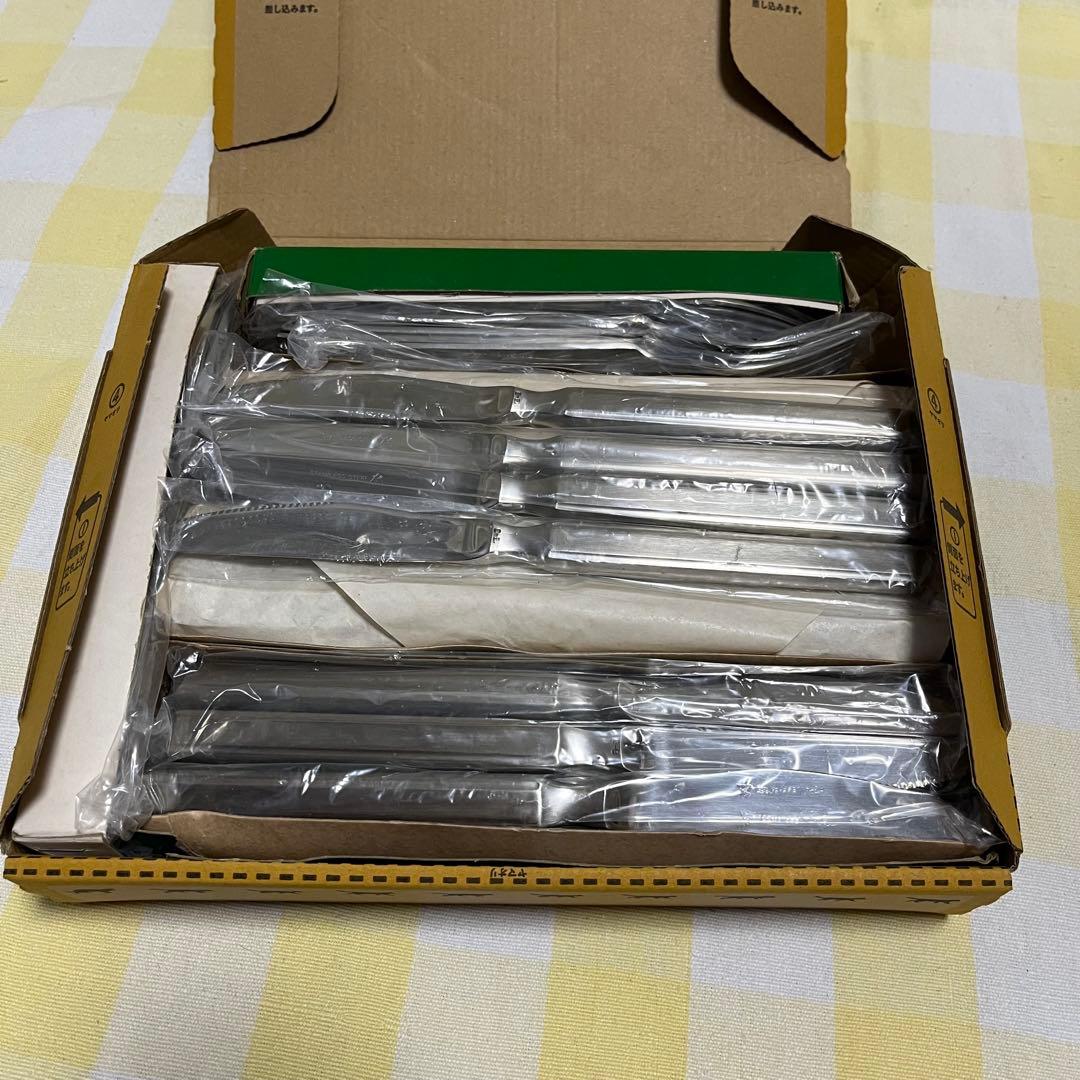 18-8 STAINLESS STEEL デザートフォーク　32本 ナイフ40本