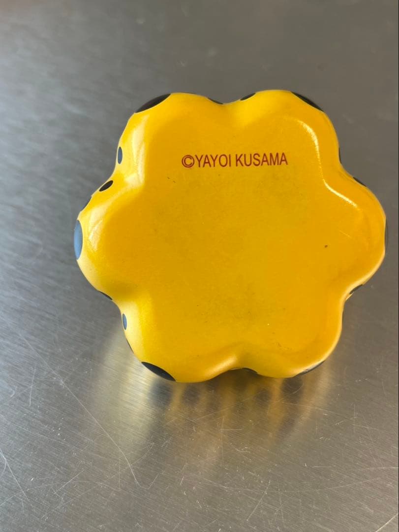 草間彌生　かぼちゃ型オブジェ