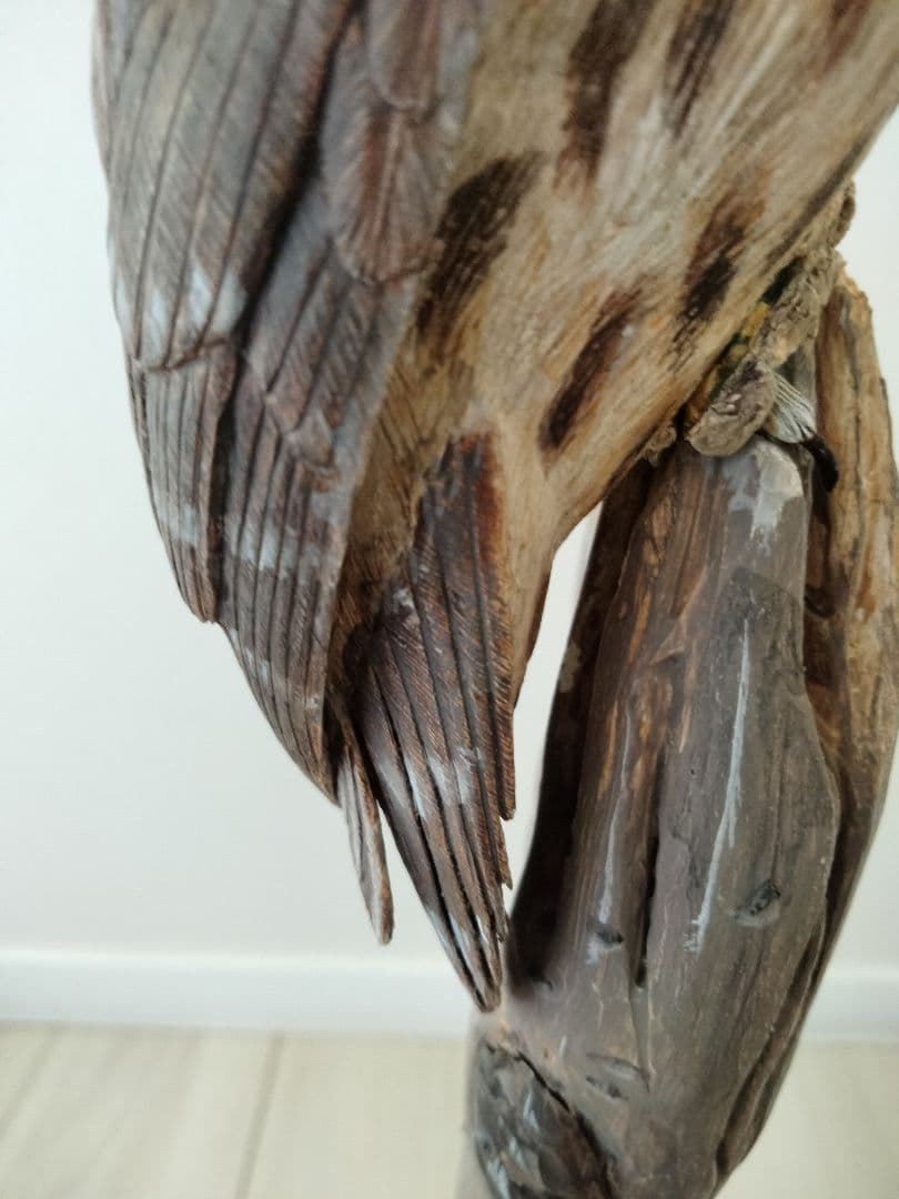 フクロウのバードカービング