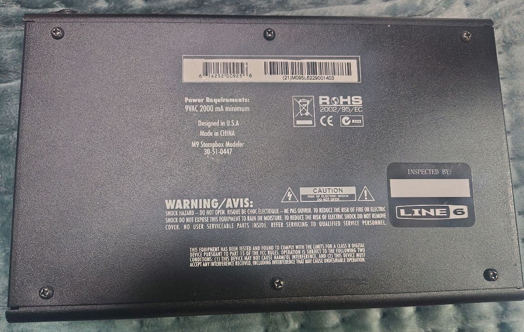 ギター Line6 M9 Stompbox Modeler