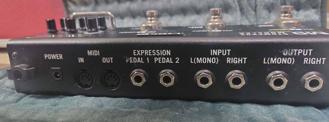 ギター Line6 M9 Stompbox Modeler