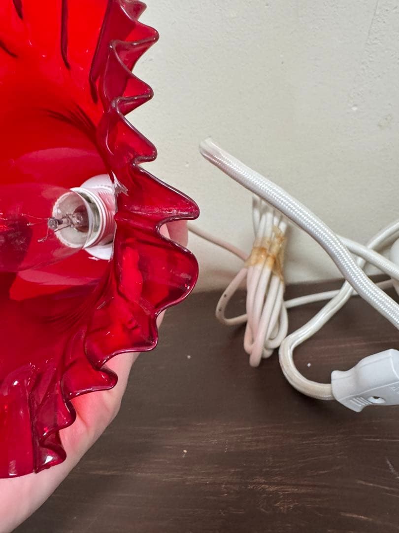 赤いガラスペンダントライト