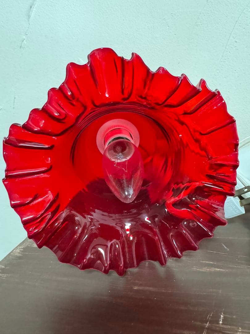 赤いガラスペンダントライト