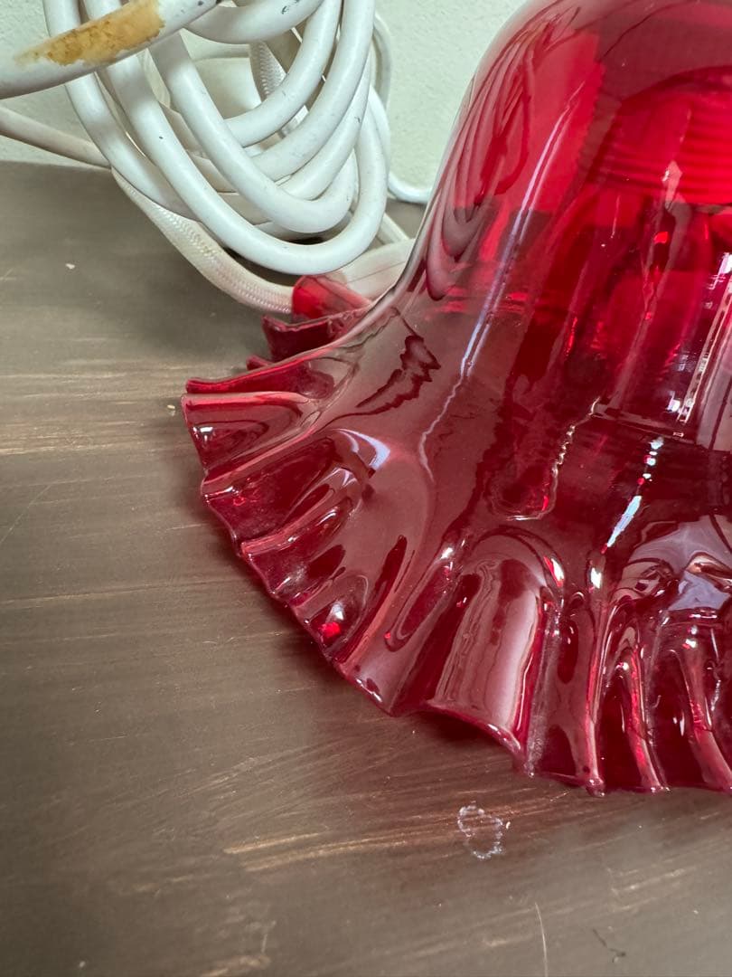 赤いガラスペンダントライト