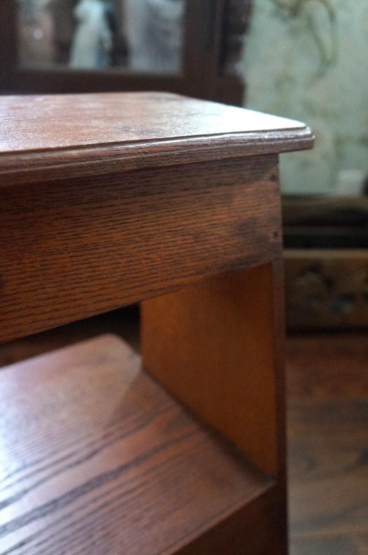 昭和レトロ・木製・踏み台・階段・2段・飾り台・ディスプレイ台・収納スペース有り