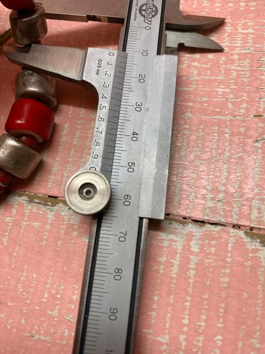 ホワイトハーツアンティークビーズ(ピンク)＆無垢シルバービーズネックレス