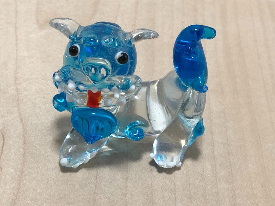 シーサー　置き物　ガラス　新品・未使用【匿名配送】