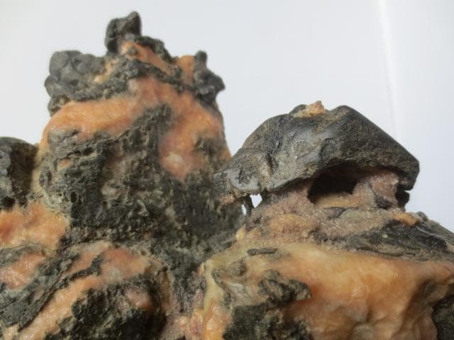 R7/09/5-12　八瀬　桃源石　巌上茅舎　龍石台座　幅18㎝