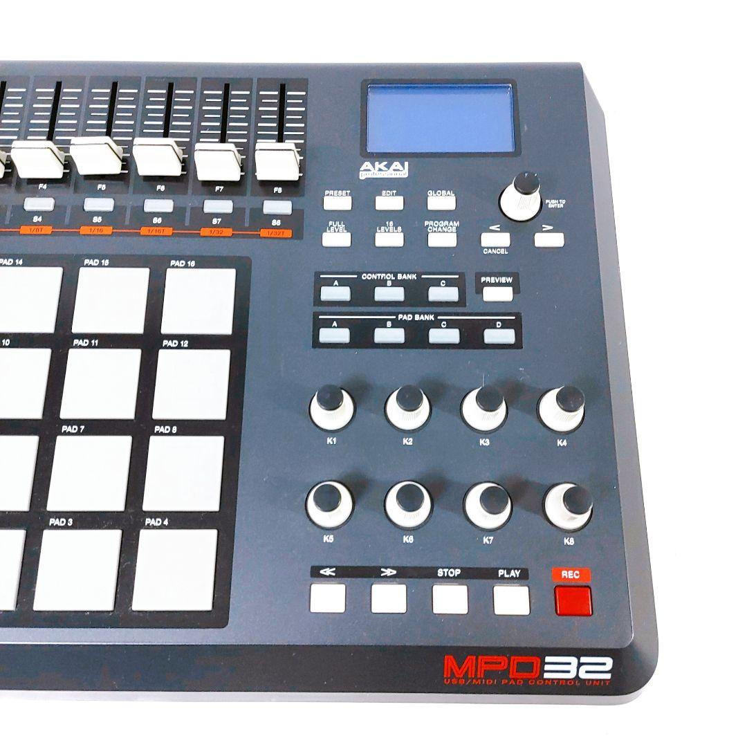 AKAI Professional MPD32 MIDIコントローラー