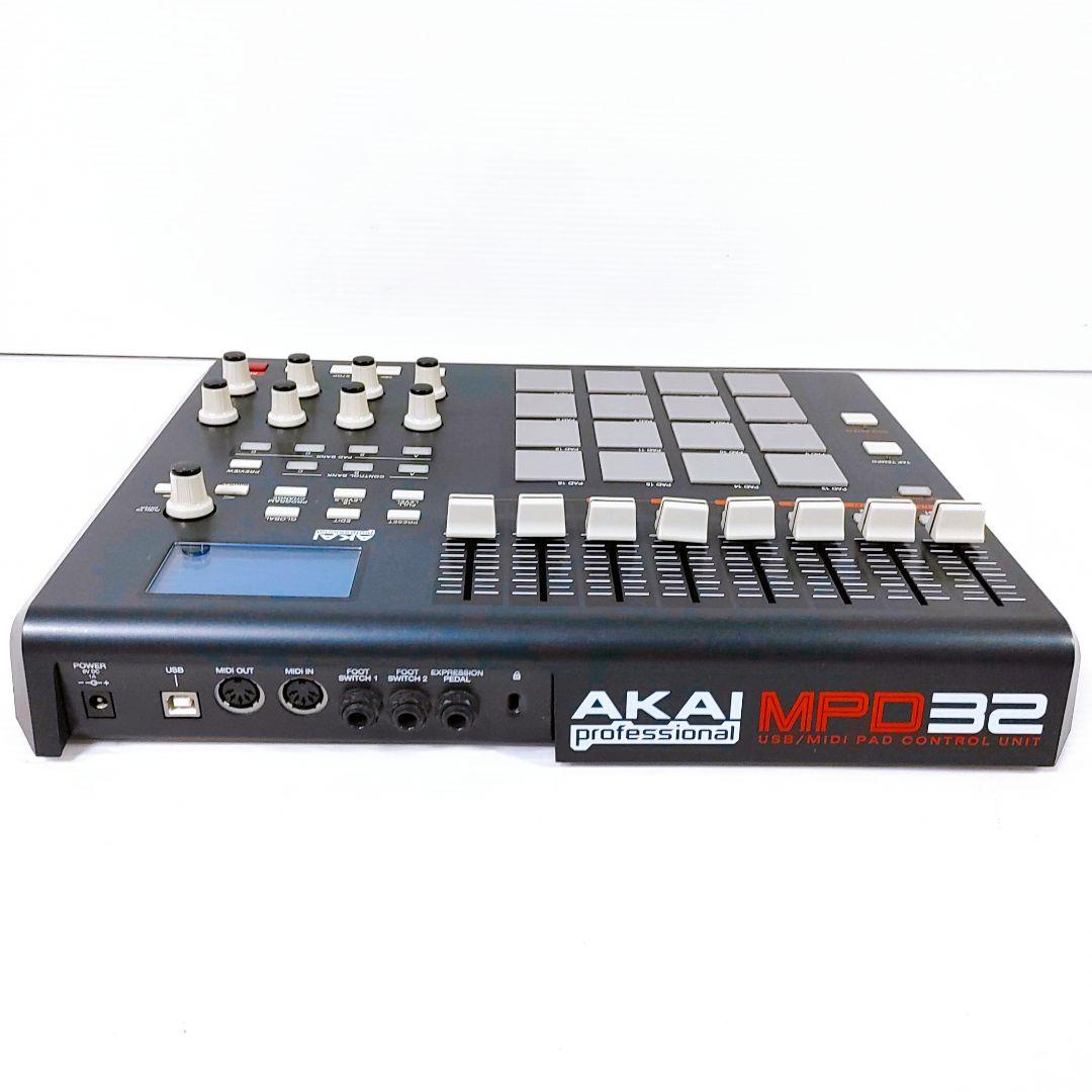 AKAI Professional MPD32 MIDIコントローラー