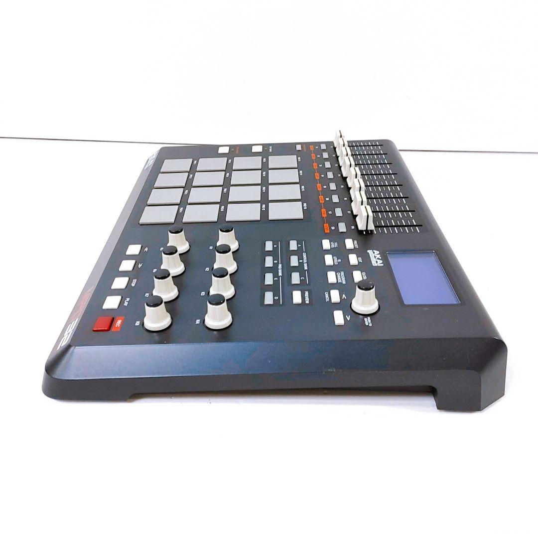 AKAI Professional MPD32 MIDIコントローラー