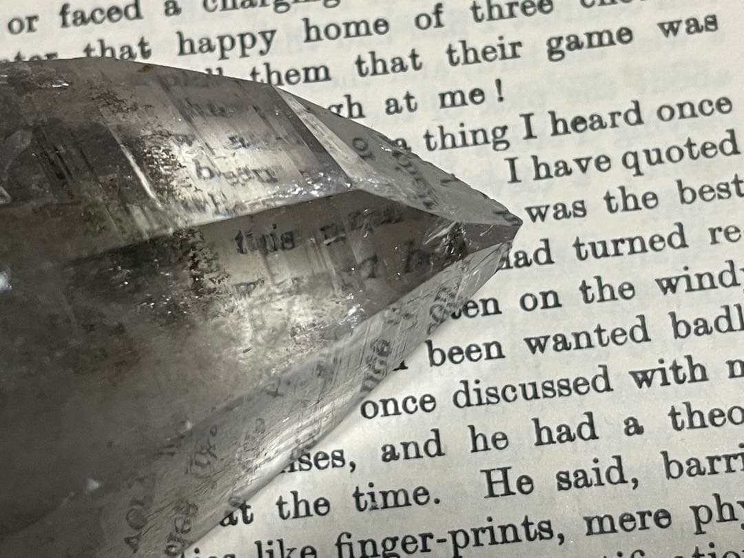 ガネッシュヒマール水晶ポイント　神々しい水晶　巨大で美しい　マスタークリスタル