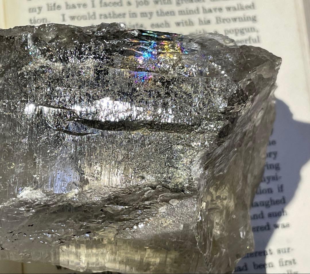 ガネッシュヒマール水晶ポイント　神々しい水晶　巨大で美しい　マスタークリスタル