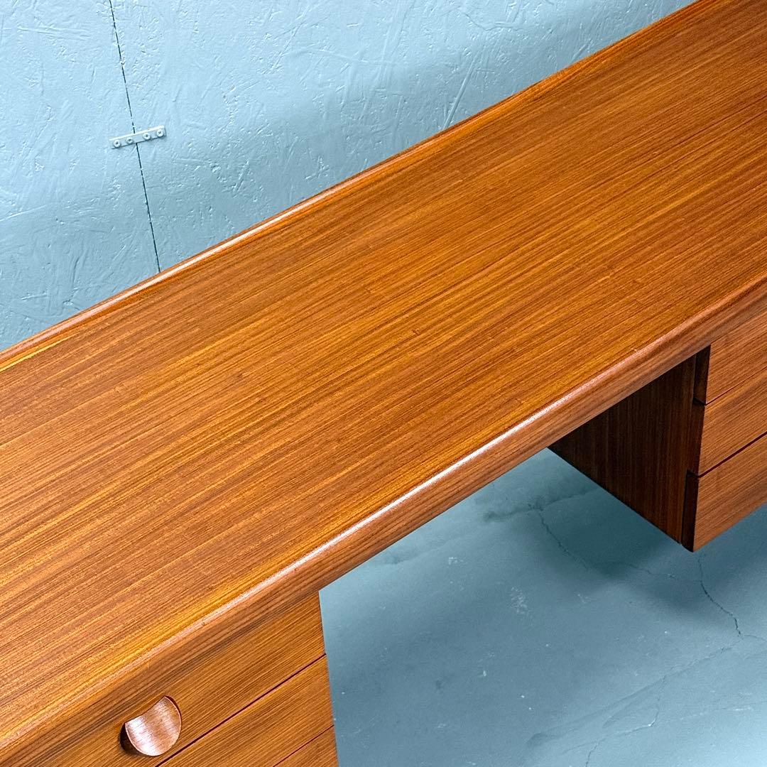 White & Newton ヴィンテージ ピンレッグ チークデスク(401)