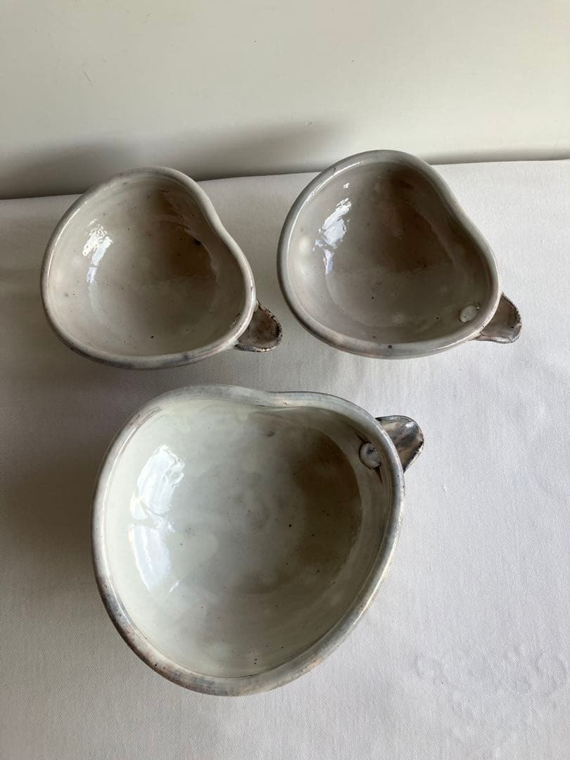 粉引き片口３個　陶器鉢ボウル　白泥化粧掛け　酒器ピッチャー　粉青沙器