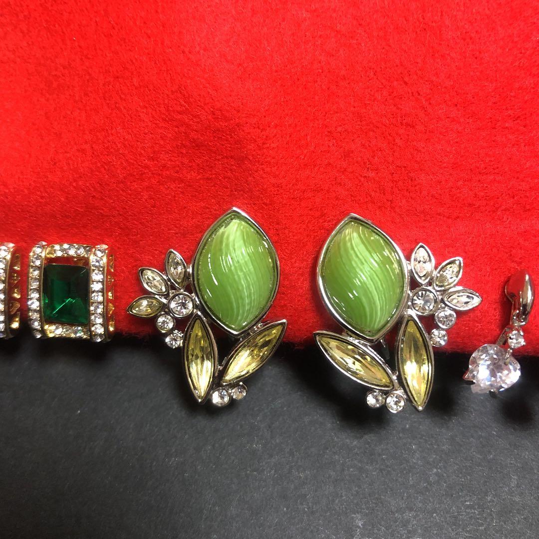 61 62 63 64イヤリング