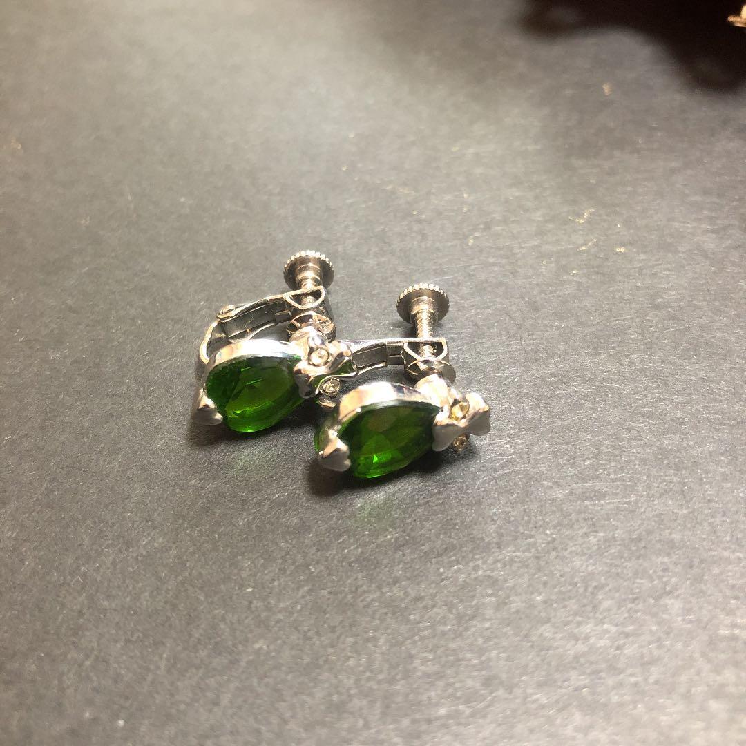 61 62 63 64イヤリング