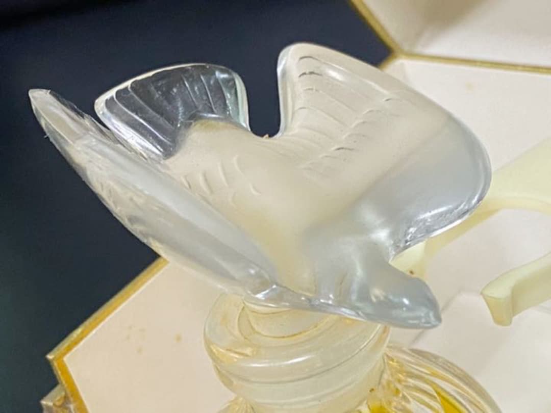 廃盤 ニナリッチ レールデュタン ラリック 一羽鳩 香水 NINA RICCI