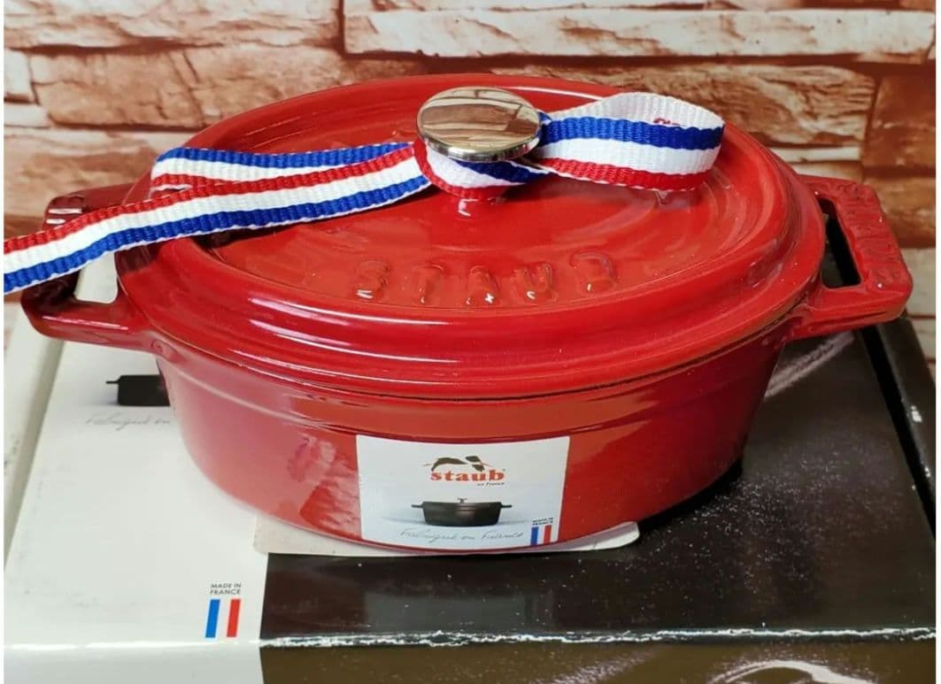 値下【シリアルナンバー付属】STAUBピコ・ココット　オーバル11cm　ストウブ