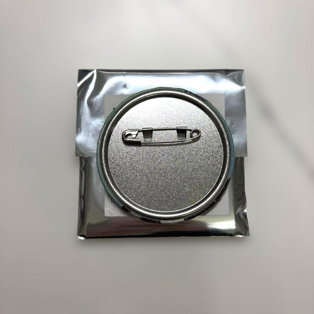 ブルーロック まねきねこ 缶バッジ 潔世一 - メルカリ