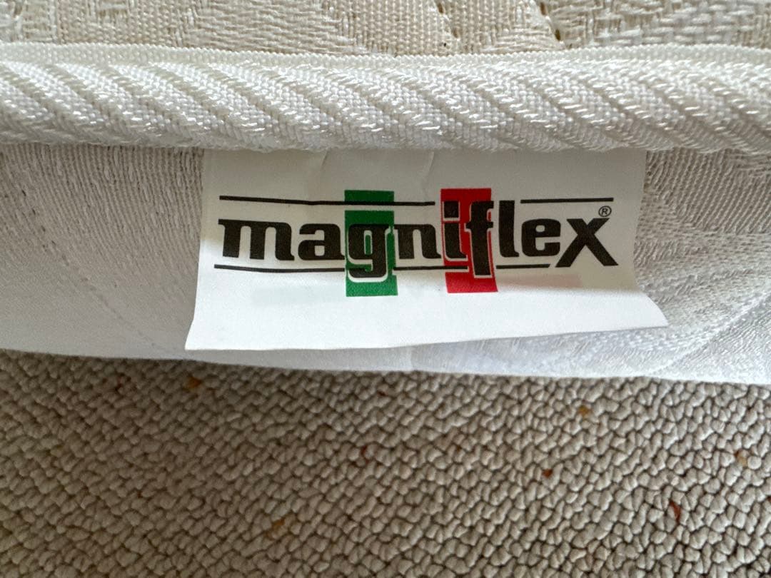 【受渡しのみ】引き出し付きセミシングルベッド ホワイト