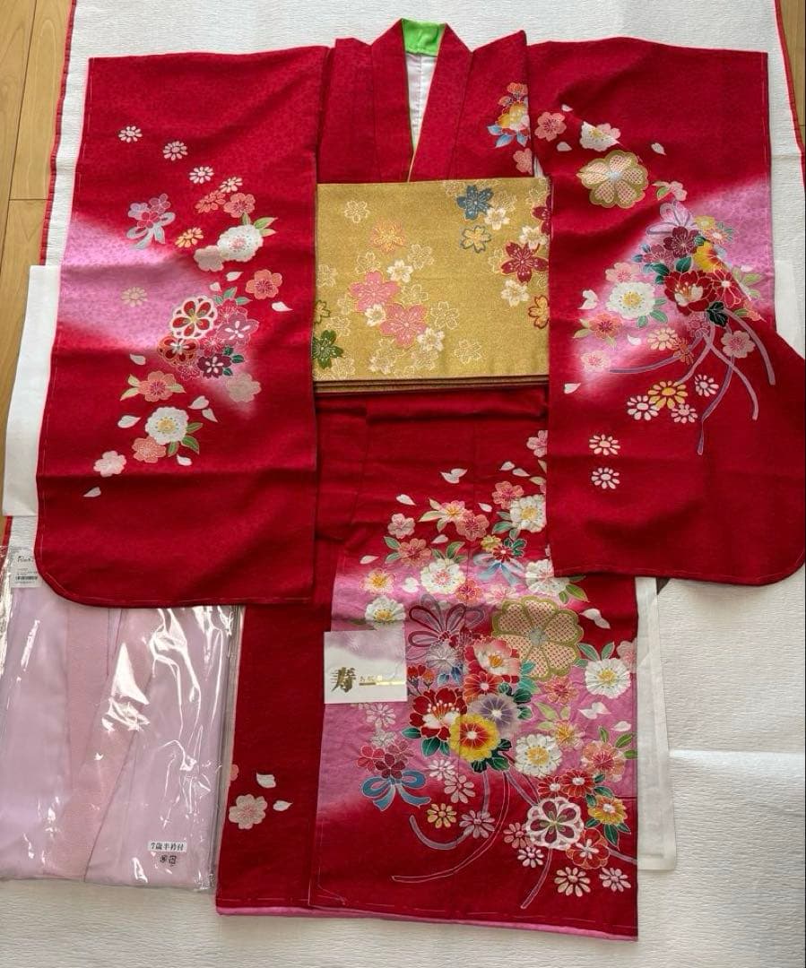 七五三♡【新品】正絹 赤 王道 着物 四つ身 七歳