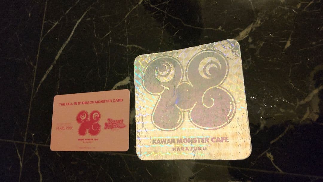 非売品 カワイイモンスターカフェ原宿 紙コースタ プラスチックカード ２０１５年