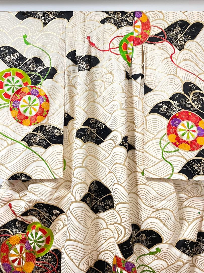 □七五三　正絹女児振り袖着物　金青海波　車輪　金駒刺繍　セミアンティーク