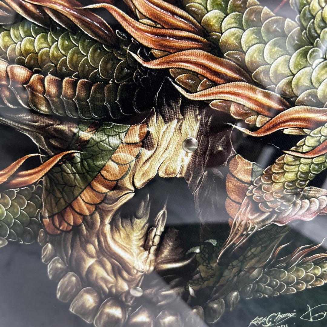 お部屋のインテリアに最適！フレーム付★インパクト大★暗闇で光る龍★A2サイズ