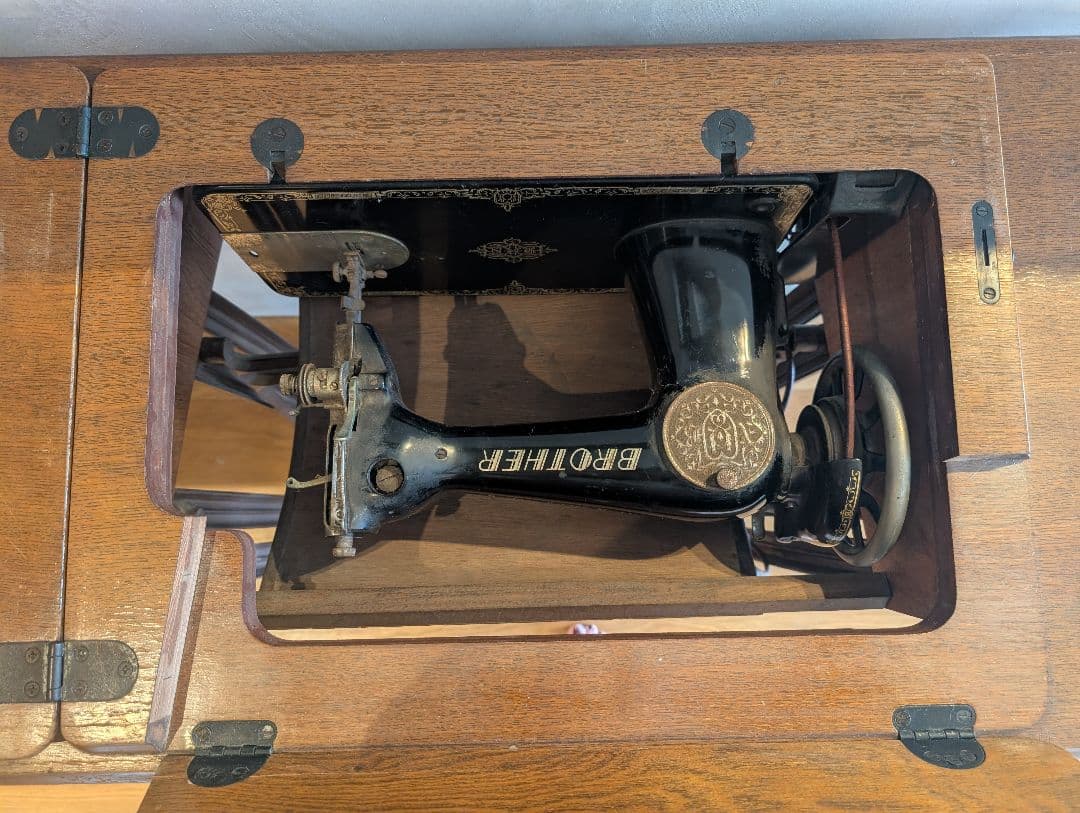 足踏みミシン / BROTHER / アンティーク