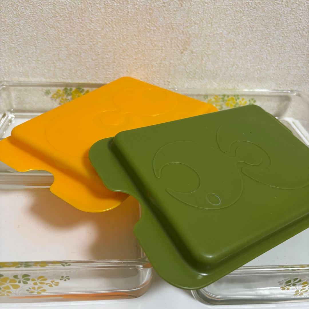 PYREXオールドパイレックス　昭和レトロガラス保存容器 蓋付き２段２セット