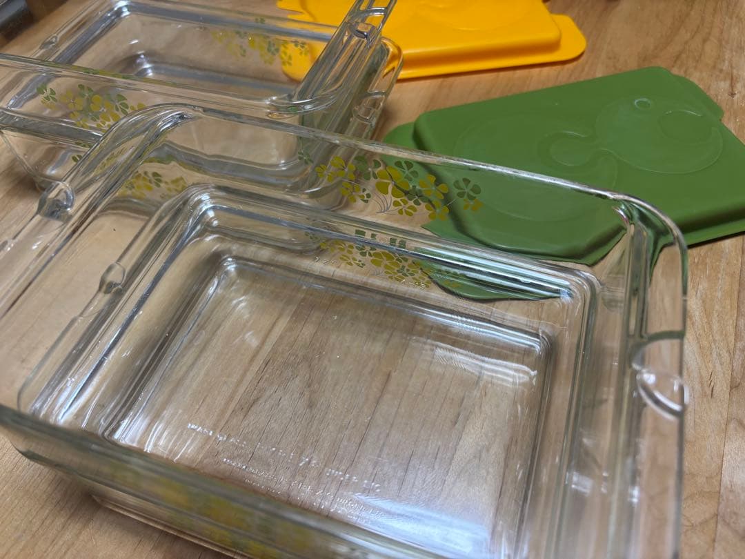 PYREXオールドパイレックス　昭和レトロガラス保存容器 蓋付き２段２セット
