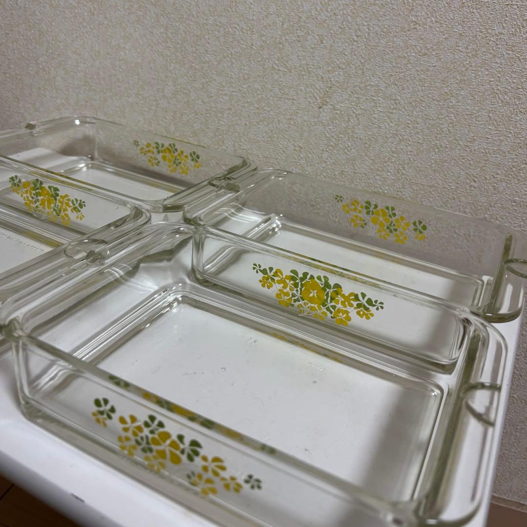 PYREXオールドパイレックス　昭和レトロガラス保存容器 蓋付き２段２セット