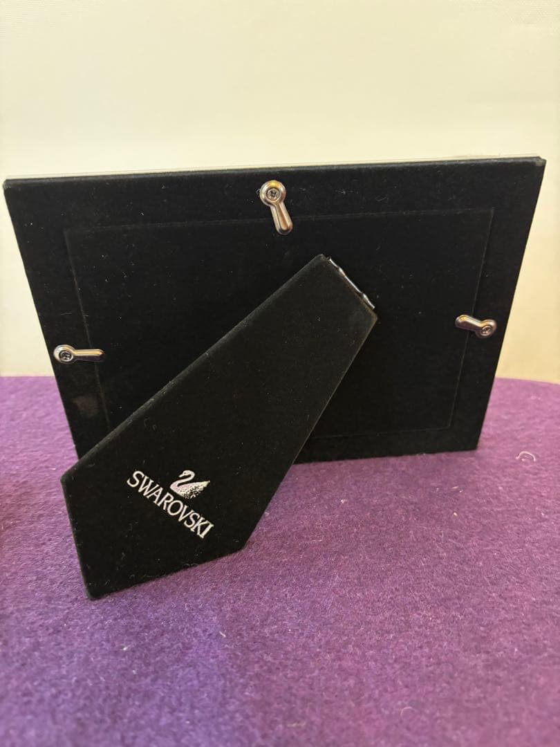 Swarovski フォトフレーム ハート型クリスタル付き