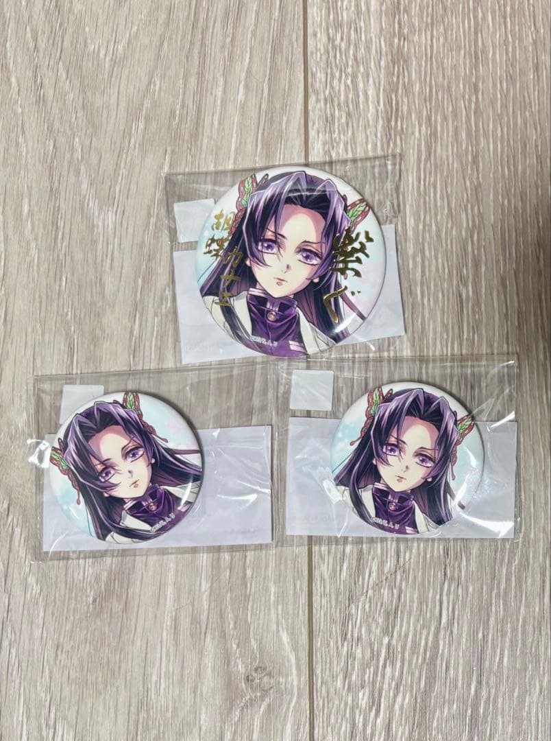 鬼滅の刃 WEBSHOPくじ 繋ぐ 缶バッジ 胡蝶カナエ - メルカリ