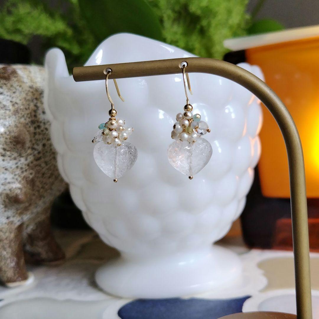 １4Kgf天然石WinterWhite♡ポンポンピアス