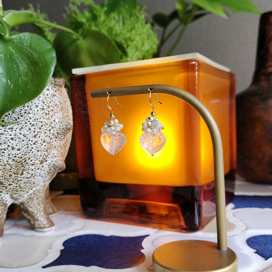 １4Kgf天然石WinterWhite♡ポンポンピアス