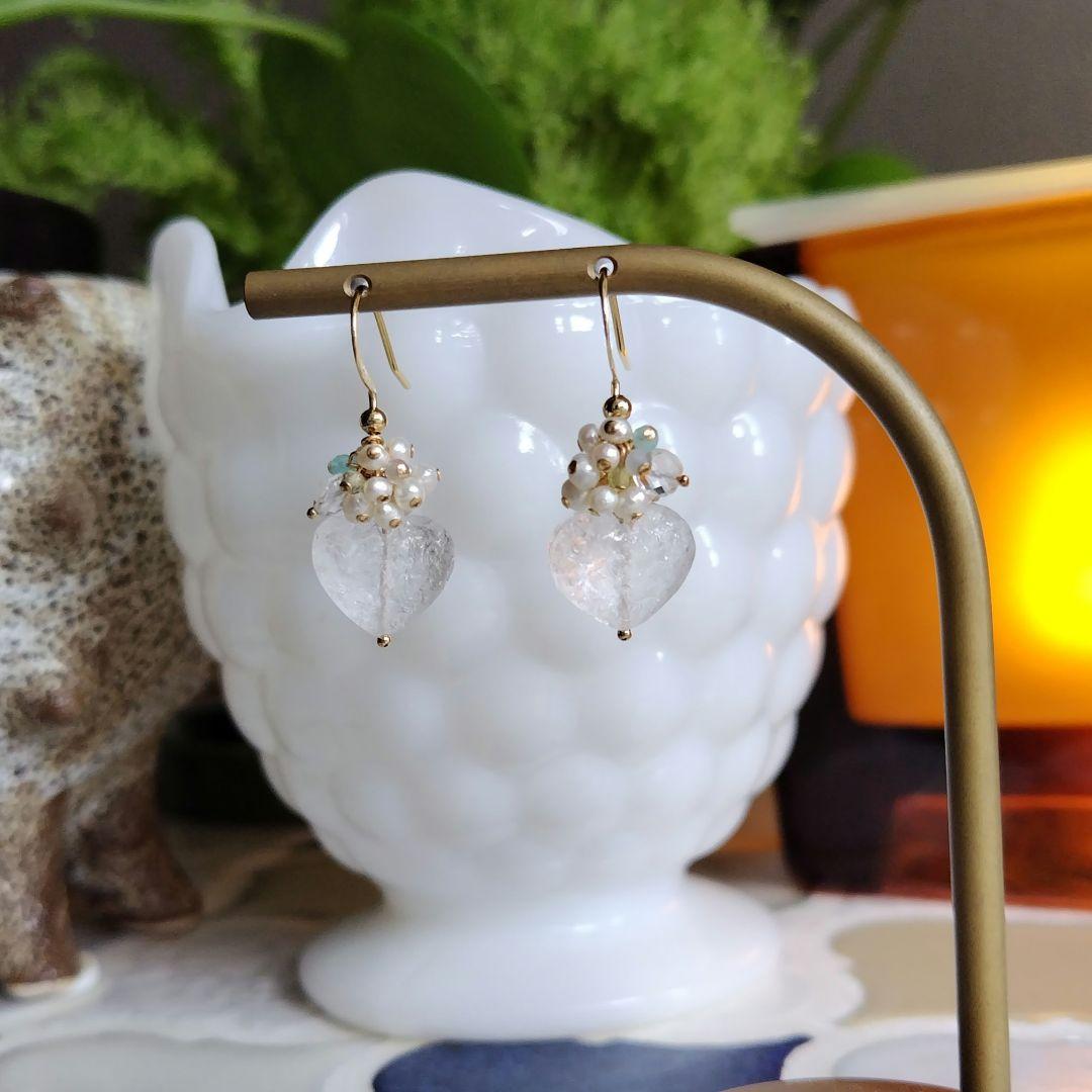 １4Kgf天然石WinterWhite♡ポンポンピアス