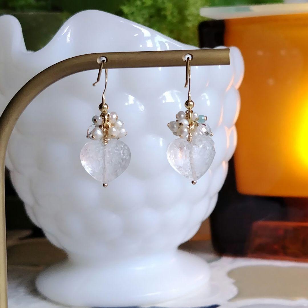 １4Kgf天然石WinterWhite♡ポンポンピアス