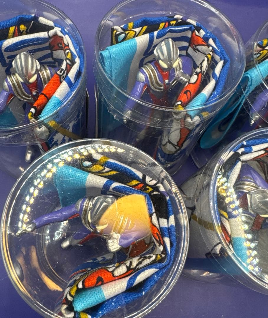 ⭐︎大量⭐︎ウルトラマンダイナ　ハンカチ＆ミニフィギュア 7箱まとめ売り