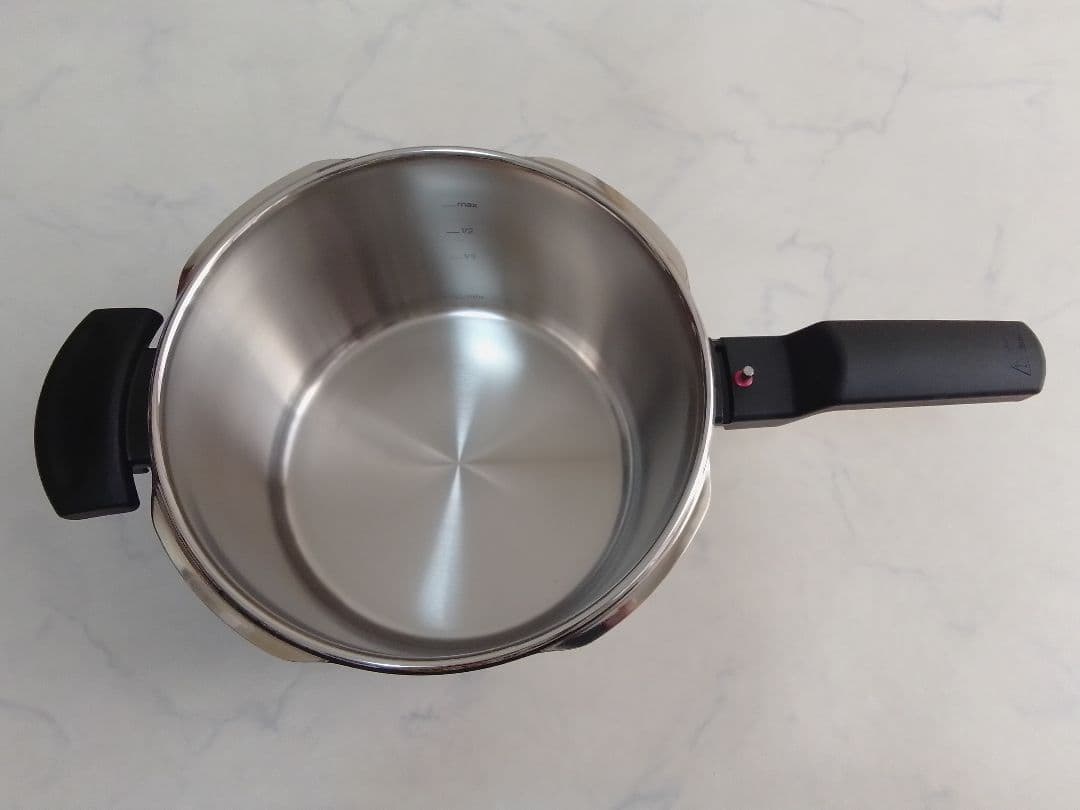 未使用 フィスラー ビタクイックプラス 4.5L 圧力鍋 IH対応 片手 ブルー