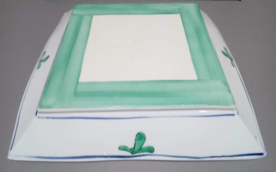 九谷焼　盛皿　中田明守 作「緑唐草」共箱入り